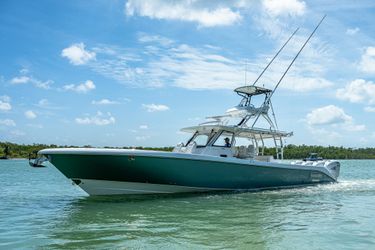 43' Everglades 2019 Yacht For Sale